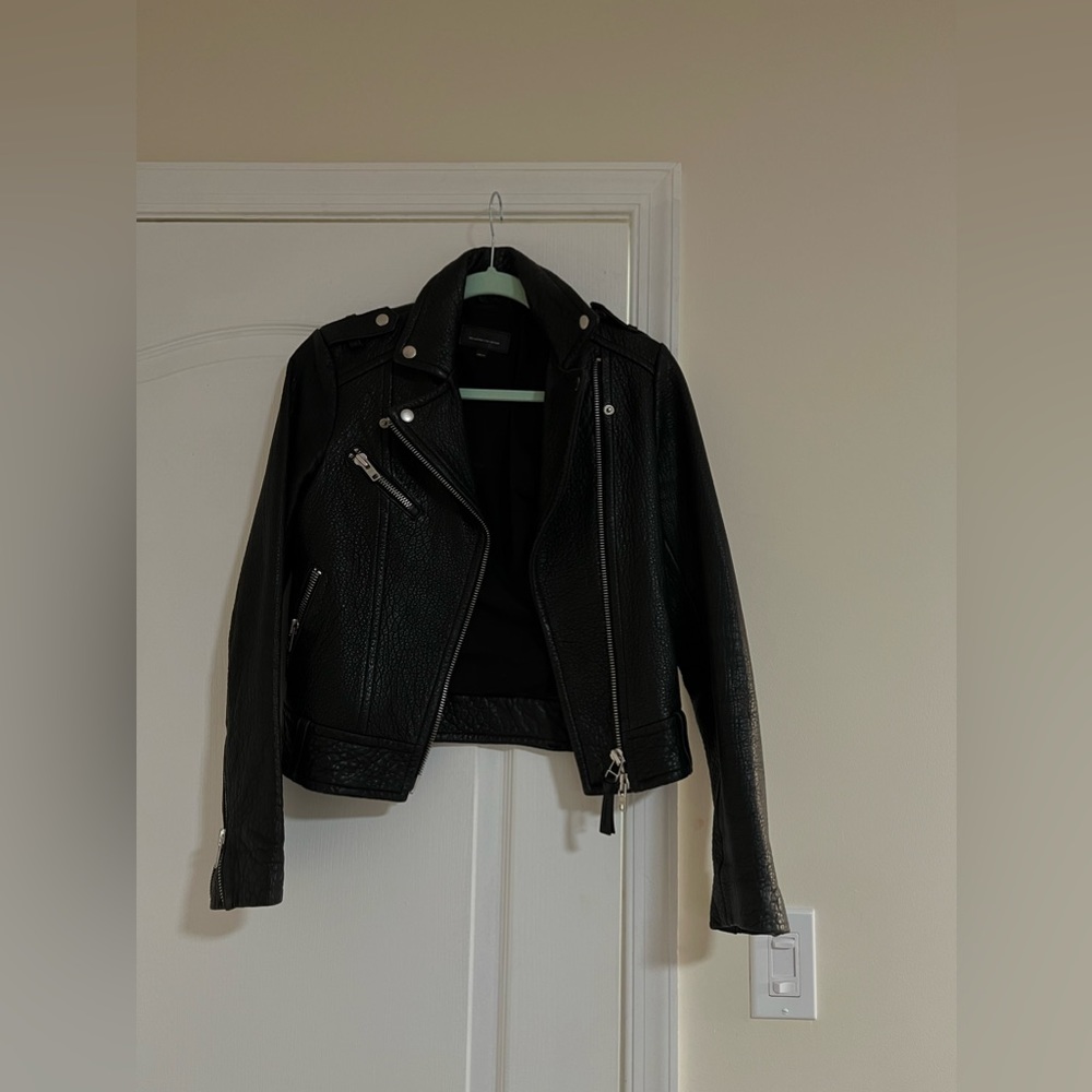 Aritzia Genuine leather biker jacket XXS